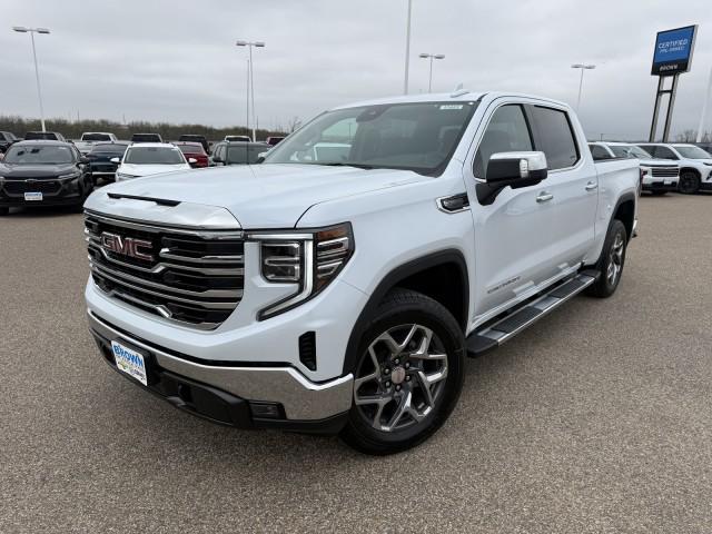2026 GMC Sierra 1500 Crew Cab, Short Bed, SLT, RWD