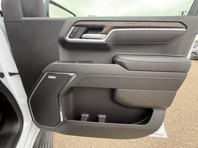2026 GMC Sierra 1500 Crew Cab, Short Bed, SLT, RWD