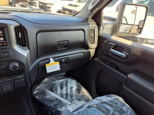 2026 Chevrolet Silverado 3500HD Crew Cab, Long Bed, WT Dual Rear Wheel, RWD