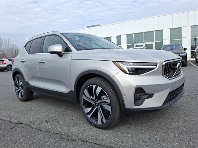 2025 Volvo XC40 B5 Ultra Bright Theme for sale in EASTON, PA