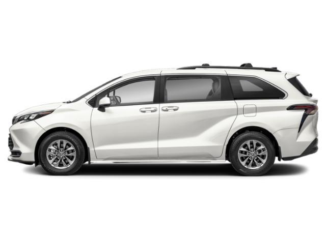 2025 Toyota Sienna LE