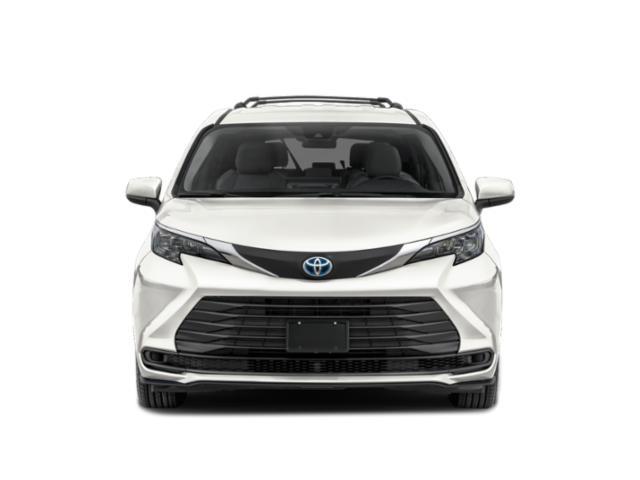 2025 Toyota Sienna LE