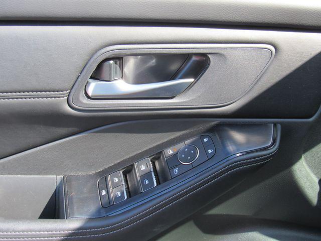 2025 Nissan Rogue SL FWD