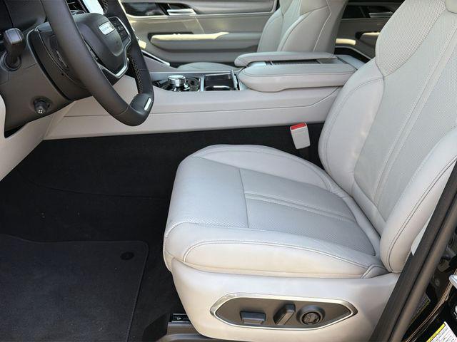 2026 Jeep Grand Wagoneer Limited Altitude 4x4