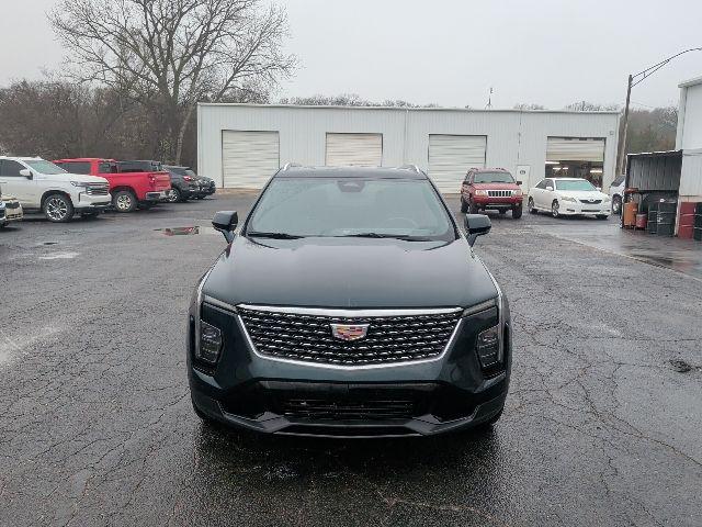 2024 Cadillac XT4 FWD Premium Luxury