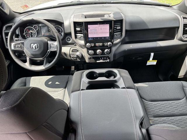 2026 Ram 1500 Express Crew Cab 4x4 5'7" Box