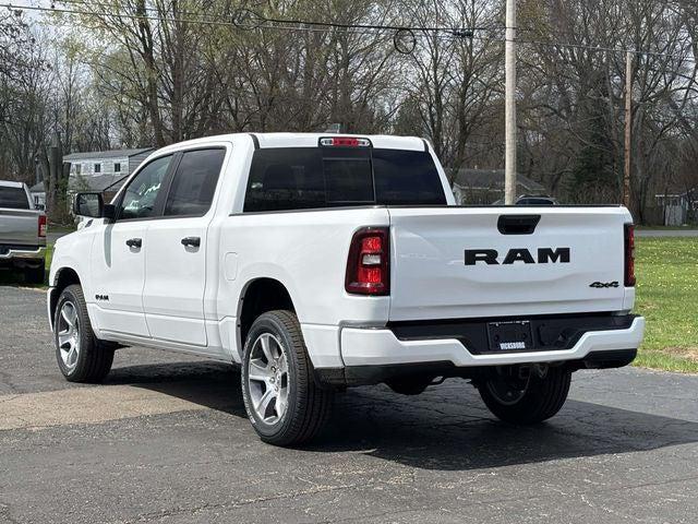 2026 Ram 1500 Express Crew Cab 4x4 5'7" Box