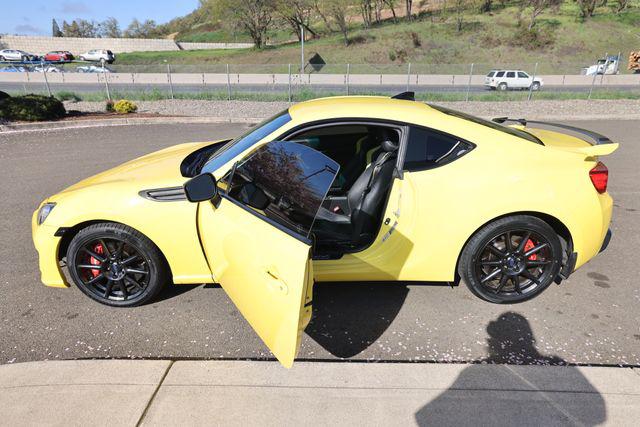 2017 Subaru BRZ Series. Yellow