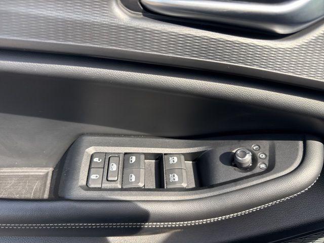 2024 Jeep Grand Cherokee L Altitude 4x4