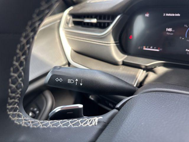 2024 Jeep Grand Cherokee L Altitude 4x4