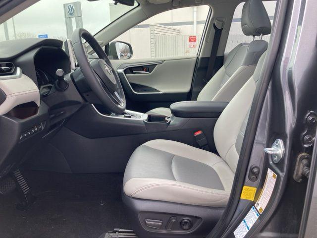 2020 Toyota RAV4 Limited