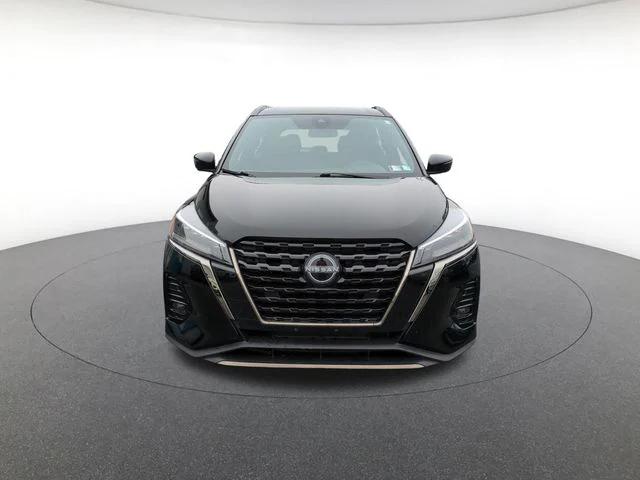 2023 Nissan Kicks SR Xtronic CVT