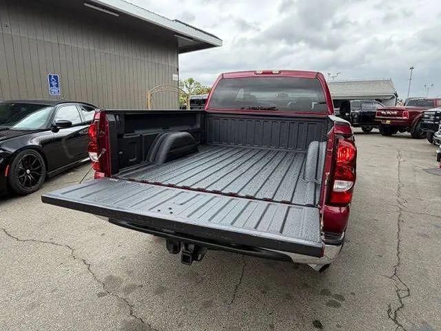 2004 Chevrolet Silverado 2500HD LS