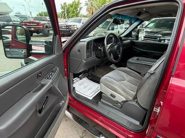 2004 Chevrolet Silverado 2500HD LS