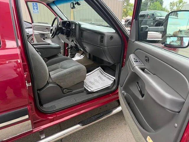 2004 Chevrolet Silverado 2500HD LS