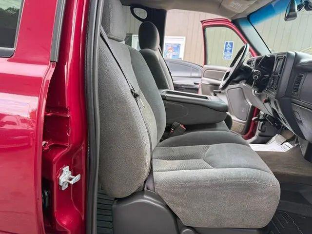 2004 Chevrolet Silverado 2500HD LS