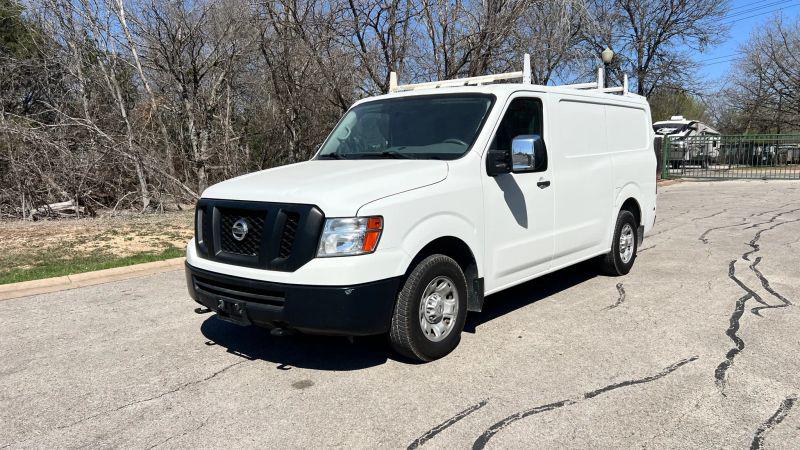 2021 Nissan 2500 SV Standard Roof V8 for sale in Austin, TX