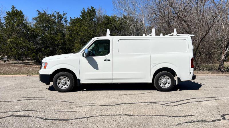 2021 Nissan 2500 SV Standard Roof V8