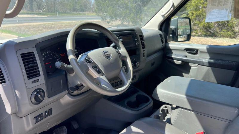 2021 Nissan 2500 SV Standard Roof V8
