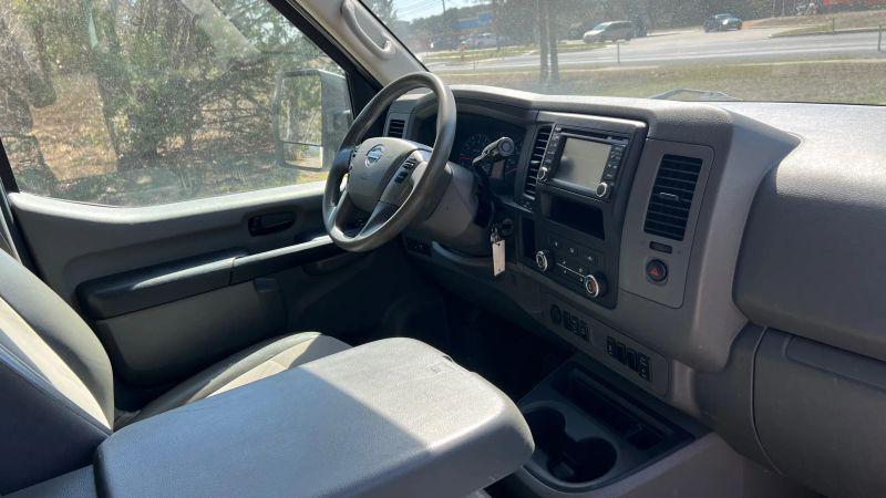 2021 Nissan 2500 SV Standard Roof V8