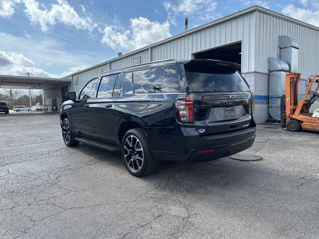 2024 Chevrolet Suburban 4WD RST