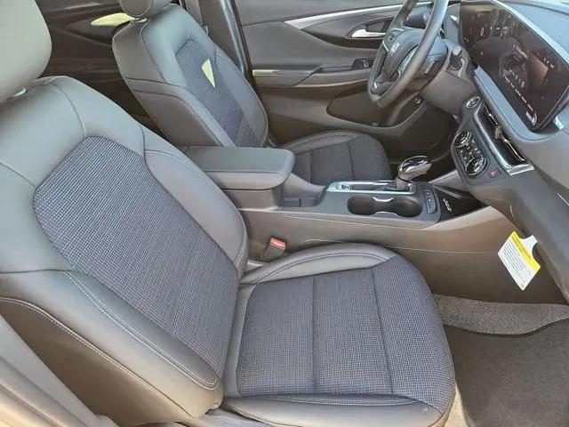 2026 Buick NV Preferred FWD