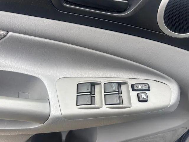2011 Toyota Tacoma Base V6