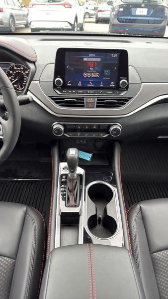 2025 Nissan Altima SR FWD