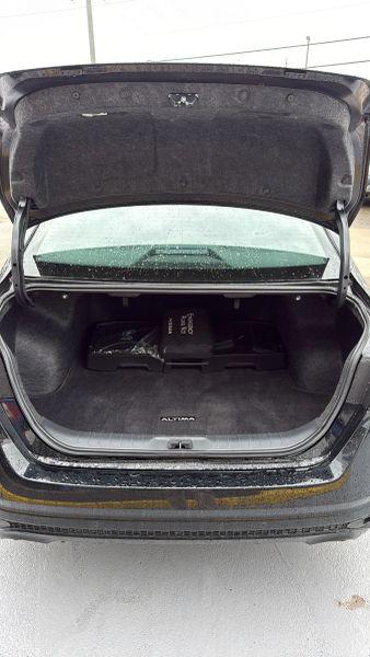 2025 Nissan Altima SR FWD