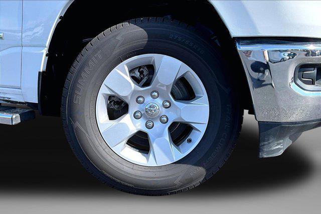 2023 Ram 1500 Big Horn Crew Cab 4x4 5'7" Box