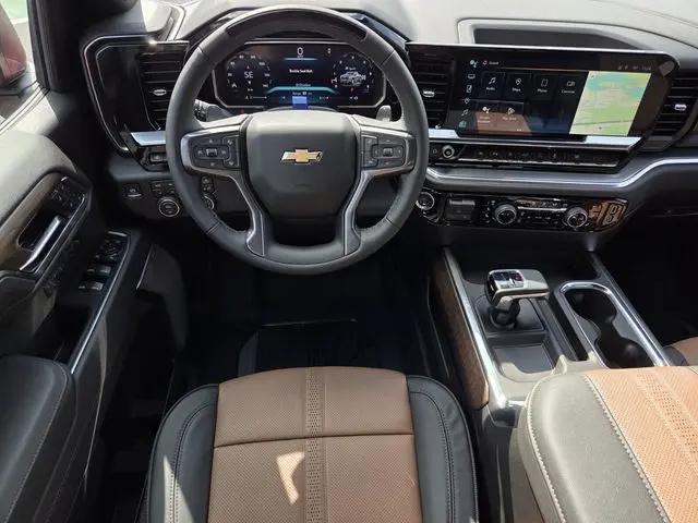 2026 Chevrolet Silverado 1500 4WD Crew Cab Short Bed High Country