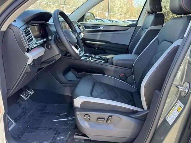 2026 Volkswagen Atlas Peak Edition