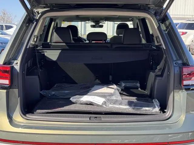 2026 Volkswagen Atlas Peak Edition