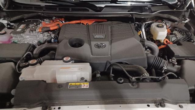 2024 Toyota Sequoia SR5