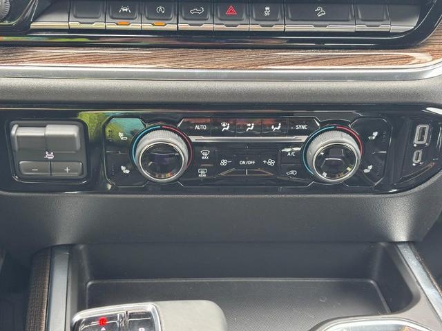 2023 Chevrolet Silverado 1500 4WD Crew Cab Short Bed RST