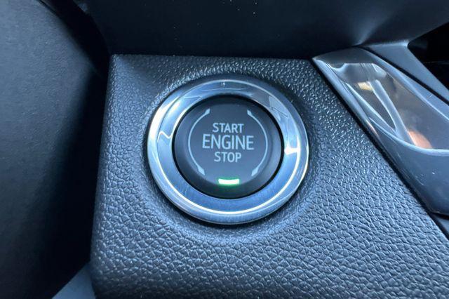 2026 Buick NV Preferred FWD