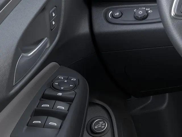 2026 Buick NV Avenir FWD