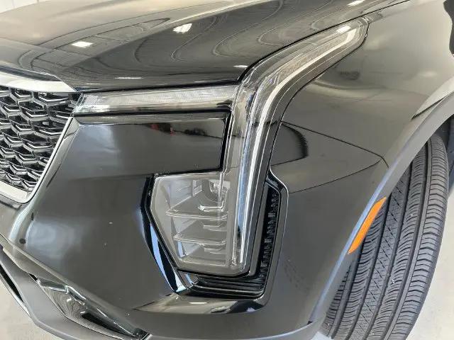 2025 Cadillac XT4 AWD Premium Luxury
