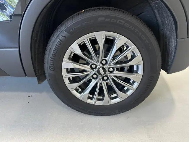 2025 Cadillac XT4 AWD Premium Luxury