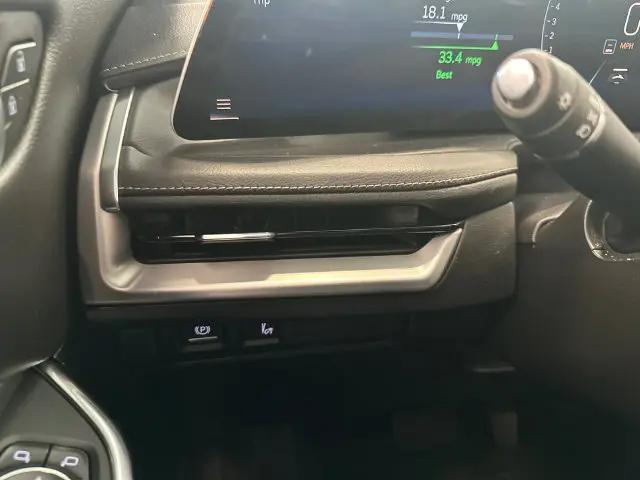2025 Cadillac XT4 AWD Premium Luxury
