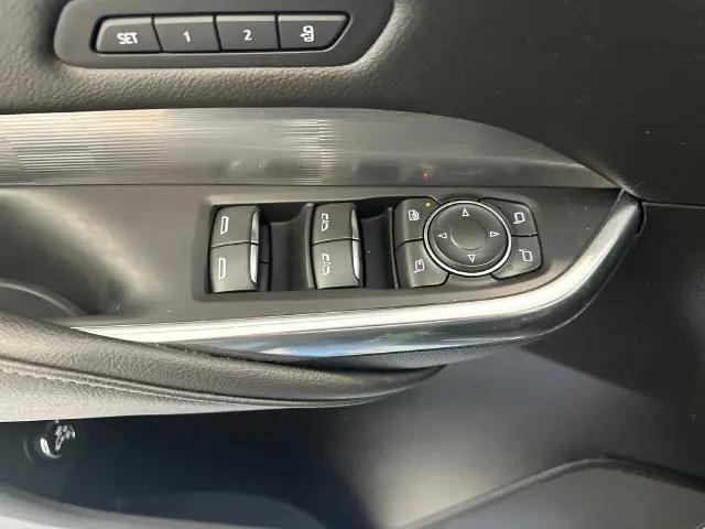 2025 Cadillac XT4 AWD Premium Luxury