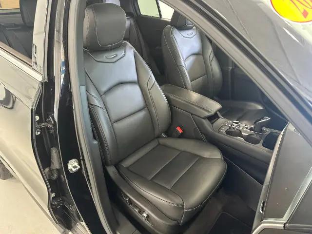 2025 Cadillac XT4 AWD Premium Luxury