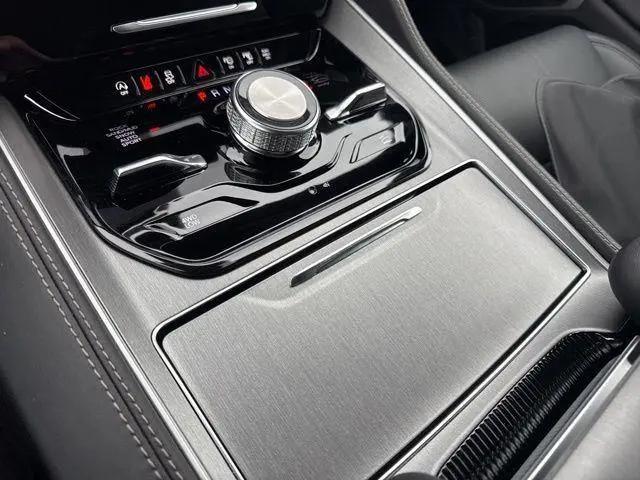 2026 Jeep Grand Wagoneer Upland 4x4
