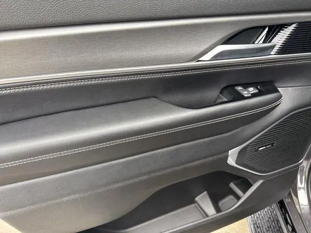 2026 Jeep Grand Wagoneer Upland 4x4