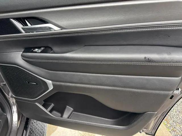 2026 Jeep Grand Wagoneer Upland 4x4