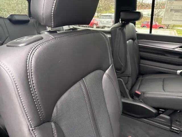 2026 Jeep Grand Wagoneer Upland 4x4
