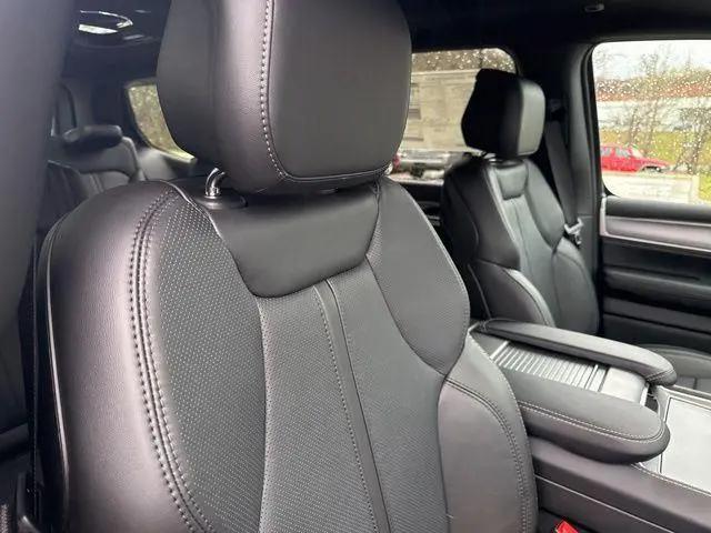 2026 Jeep Grand Wagoneer Upland 4x4
