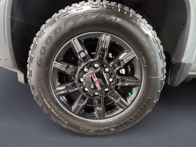 2026 GMC Sierra 2500HD Crew Cab, Standard Bed, AT4, 4WD