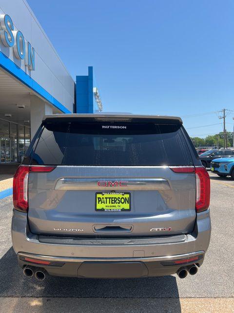 2022 GMC Yukon XL 4WD AT4