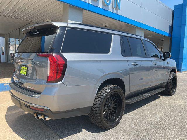 2022 GMC Yukon XL 4WD AT4